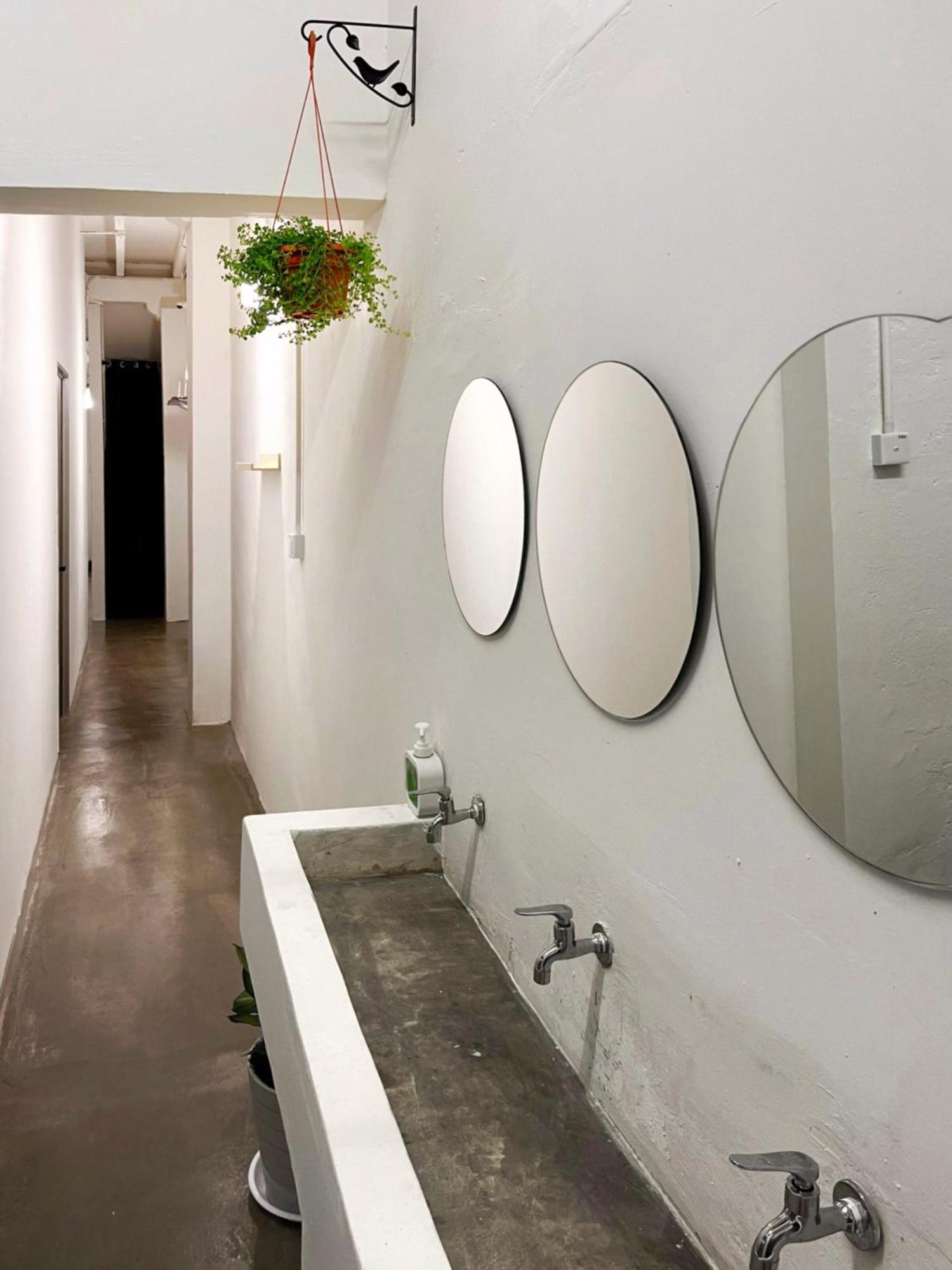Pine Armenian Hostel Джордж Таун Екстериор снимка